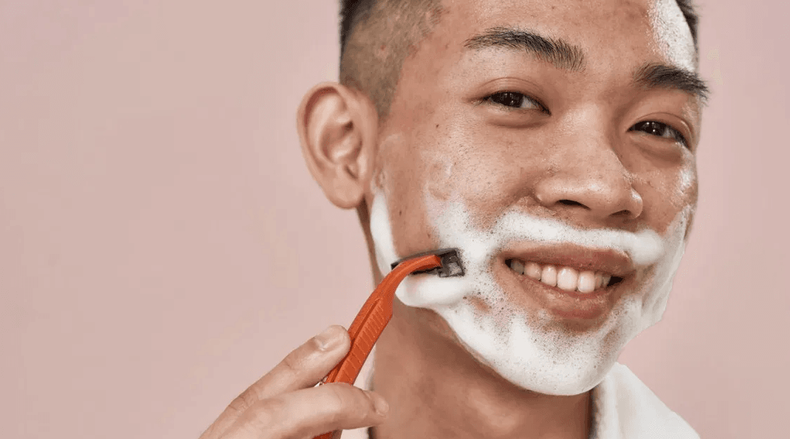 शेविंग करने के बाद सताता है मुंहासों का डर तो ये सावधानियां बरतें, बड़ी काम की हैं ये टिप्स