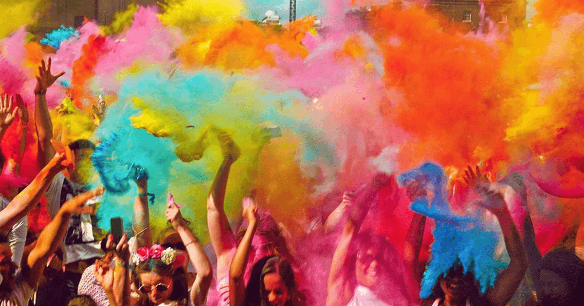 उत्तर प्रदेश का वो ज़िला जहां का गुलाल देश ही नहीं, विदेशों में भी सप्लाई किया जाता है