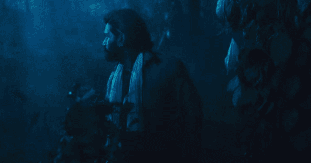 पानी बेचे, होटल में किया काम, पहचानिए इस स्टार को, जिसने 16 करोड़ की फ़िल्म से कमाए 400 करोड़