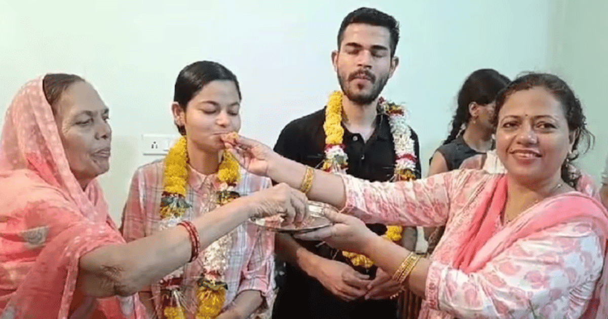 पिता जज, बड़े भाई जज...अब रक्षाबंधन पर छोटे भाई-बहन की जोड़ी ने भी जज बनकर घरवालों को दिया तोहफ़ा