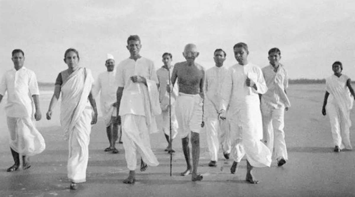 क़िस्सा: जब महात्मा गांधी ने भूकंप पीड़ितों के लिए बेचा था अपना ऑटोग्राफ़