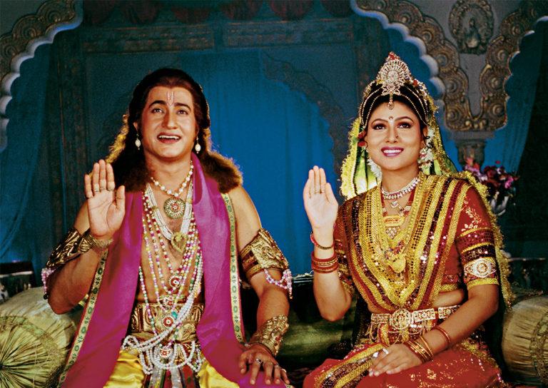 जानिए ‘श्रीकृष्ण’ सीरियल की ‘रुकमणि’ आज 30 साल बाद कहां हैं और कैसी दिखती हैं